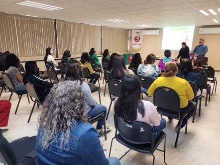 INSTITUTO COAHUILENSE DE LAS MUJERES BRI NDA PLÁTICA A ALUMNADO DE CECATI 53