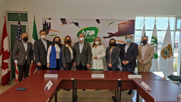 001 NOMBRAN A NUEVA RECTORA DE LA UNI VERSIDAD TECNOLÓGICA DE SALTILLO
