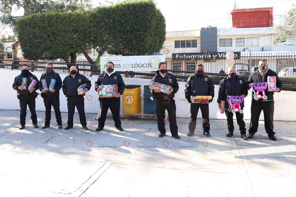 Continua la Colecta de Juguetes de Extensión Universitaria 2