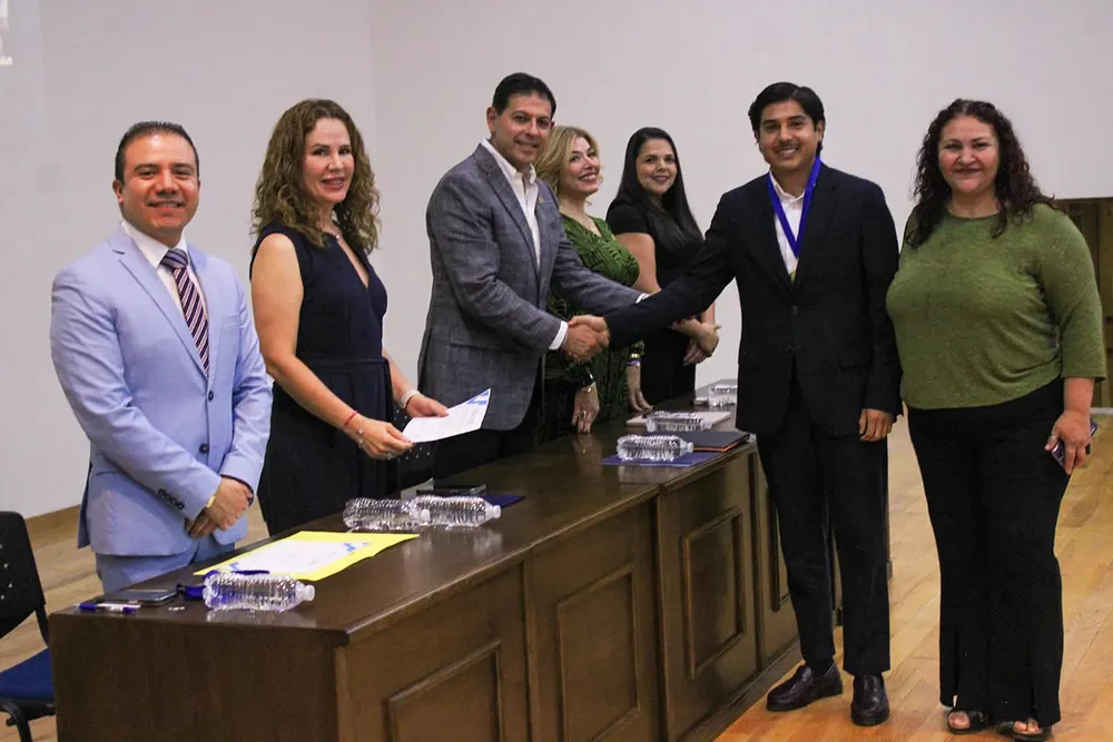Medallas y Reconocimentos UL _8