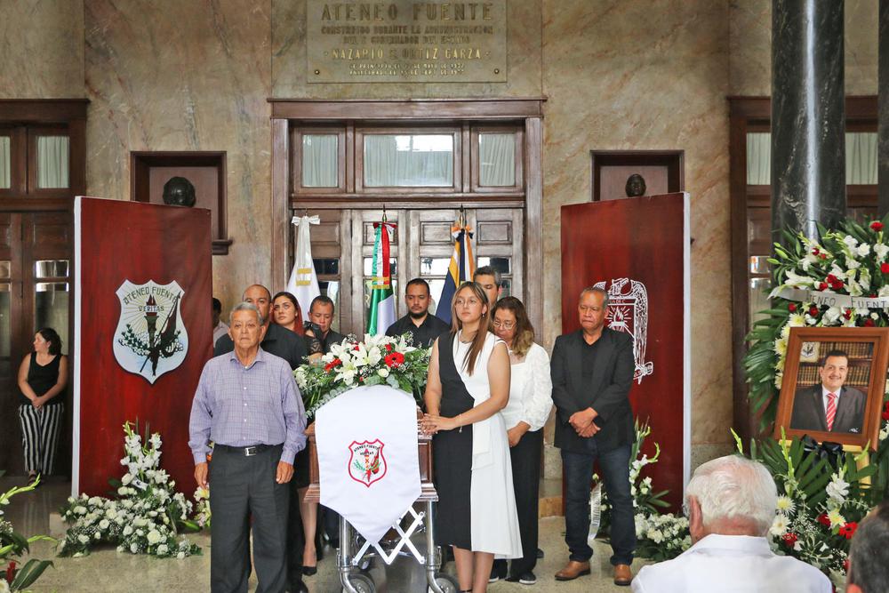 Rinde UAdeC Homenaje Postumo al Secretar io General Miguel Ángel Rodríguez _15