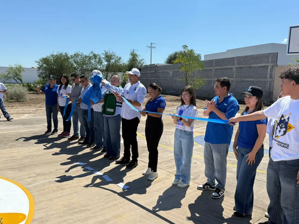 2-Reforestacion y Cancha en el Ins tituto “Adolfo E. Romo Cadena”