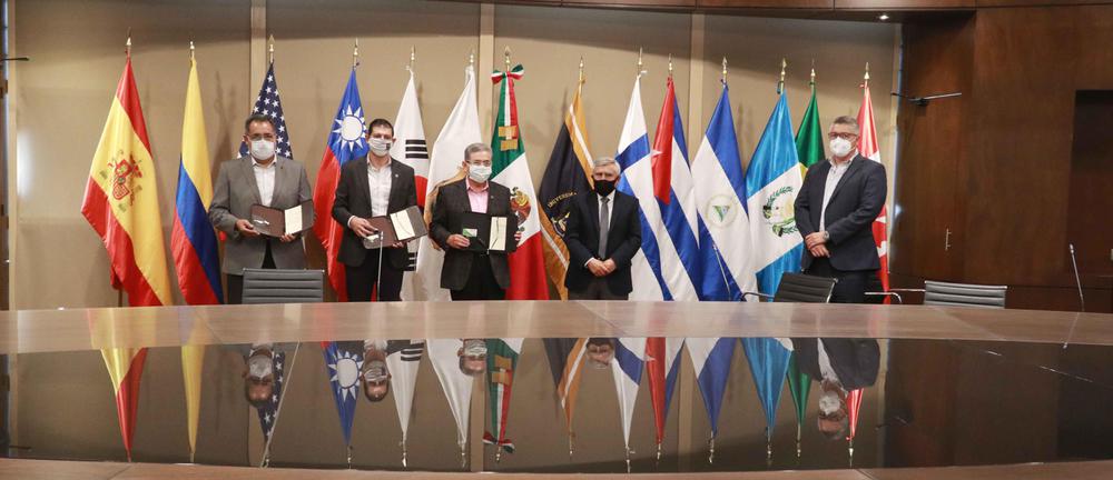 Entrega de Resultados del Exam en de Admisioìn en Linea 8