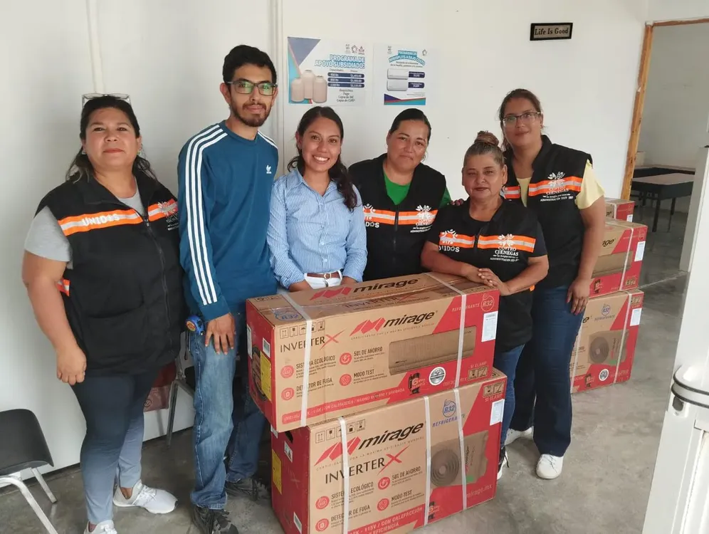 ENTREGA GOBIERNO MUNICIPAL Y UNIDOS MINISPL ITS A BAJO COSTO EN CUATRO CIÉNEGAS (2)