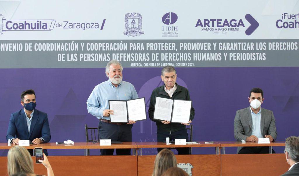 006 COAHUILA, PRIMERA ENTIDAD EN FIRMAR CONVENIO PARA PROT ECCIO?N DE PERIODISTAS Y DEFE NSORES DE DERECHOS HUMANOS