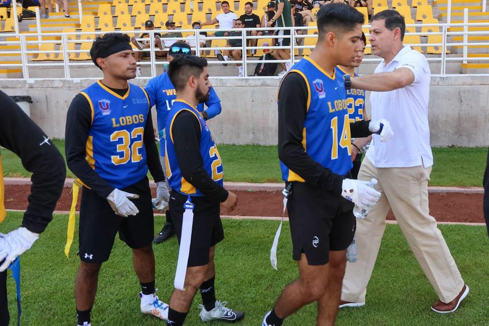 Visita Rector a Deportistas en la Universiada 3
