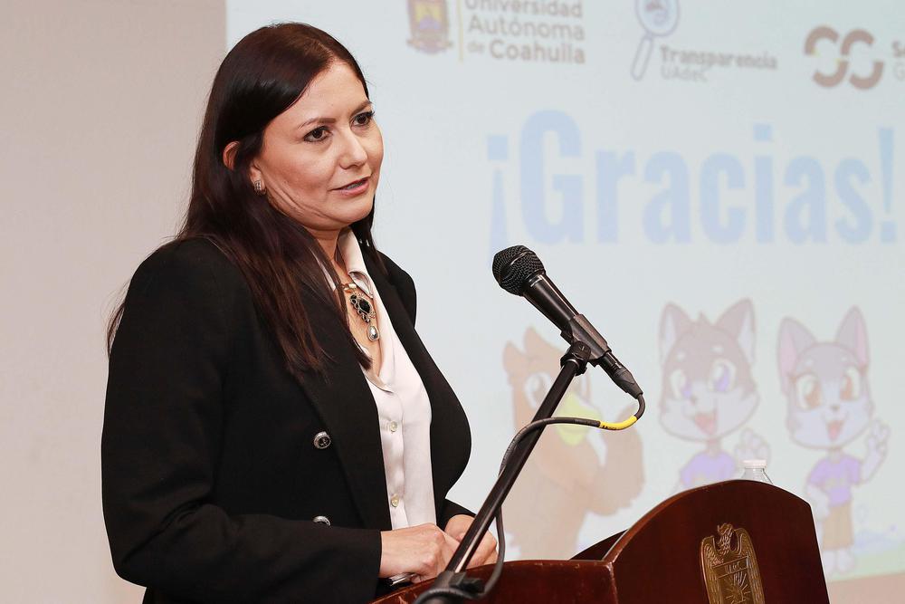 Recibe la UAdeC Certificacion como Instit ución Promotora de la Transparencia 14