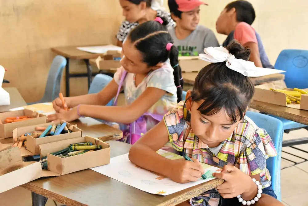 IMPULSA VÍCTOR LEIJA EDUCACIÓN Y CULTURA EN COMUNIDADES RURALES DE CUATRO CIÉNEGAS (4)