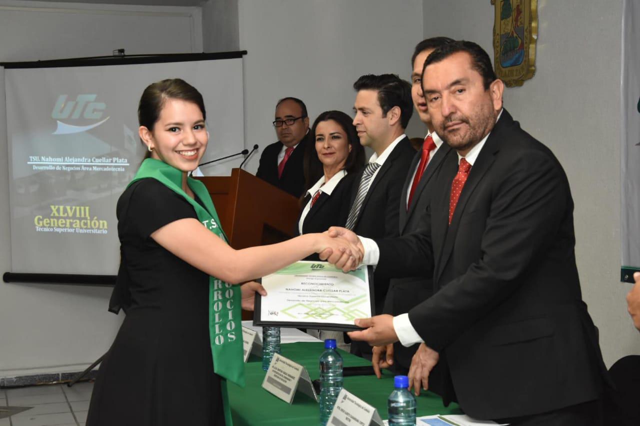 002 COAHUILA TIENE NUEVOS TÉCNICOS UNIVERSITARIOS