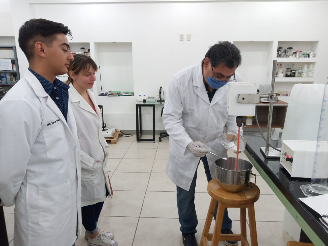 Produccion de Gel Antibacterial, para entr egarlo al sector salud de la entidad 1