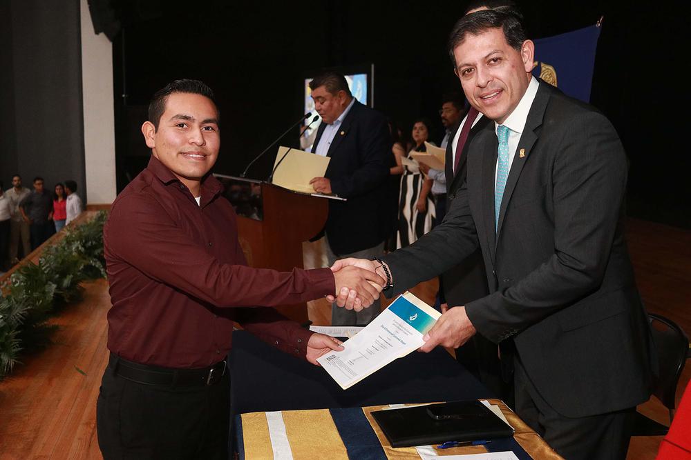 Entrega de Reconocimientos Resultados EGEL US 6