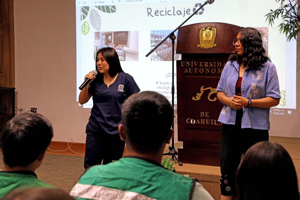 Presentan Acciones Promotores Ambientales de la UAdeC en el Primer Encuentro Estudiantil _8
