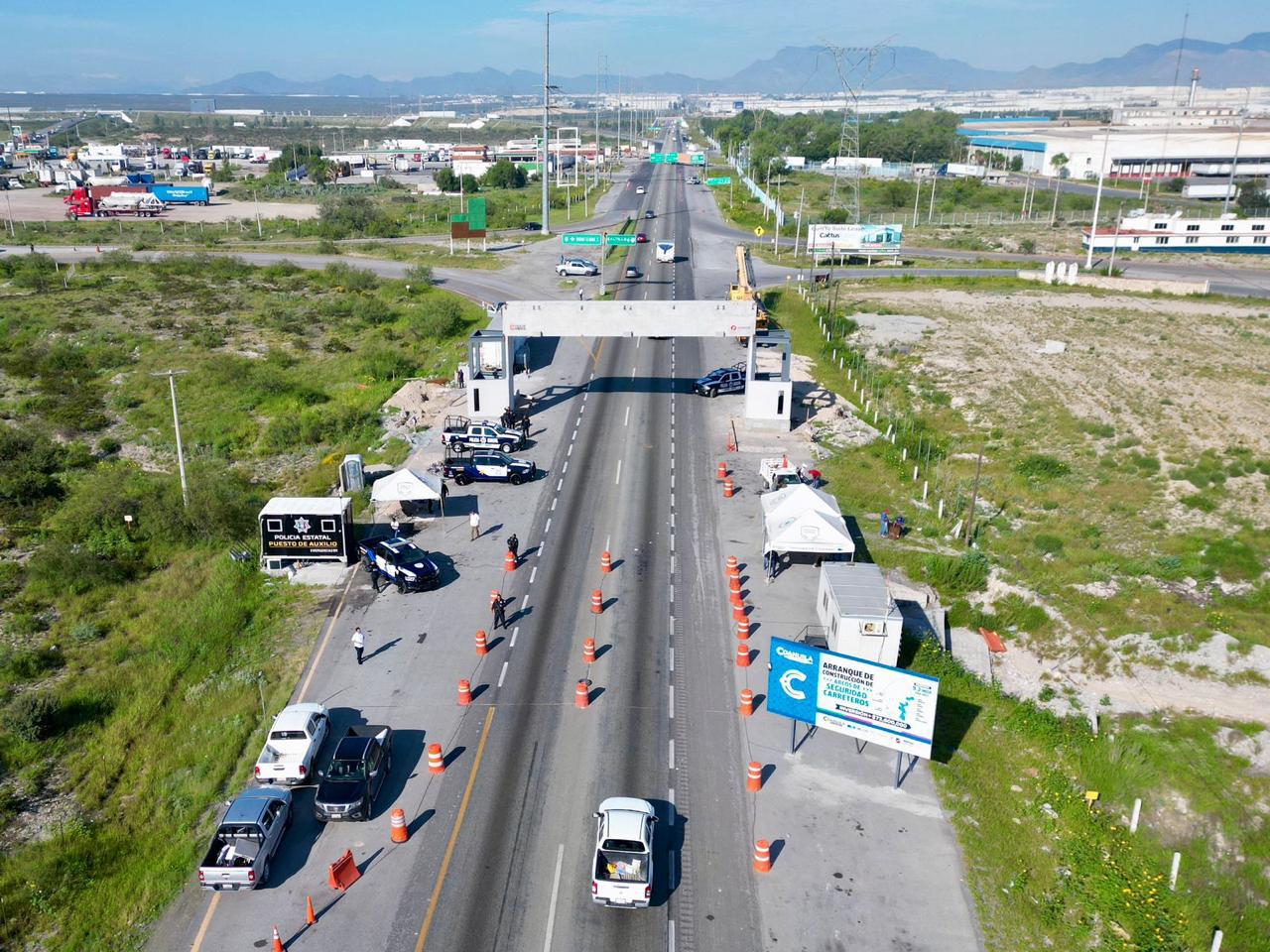 003 CON LOS ARCOS DE SEGURIDAD SEGUIREMOS BLINDANDO AL	ESTADO- MANOLO