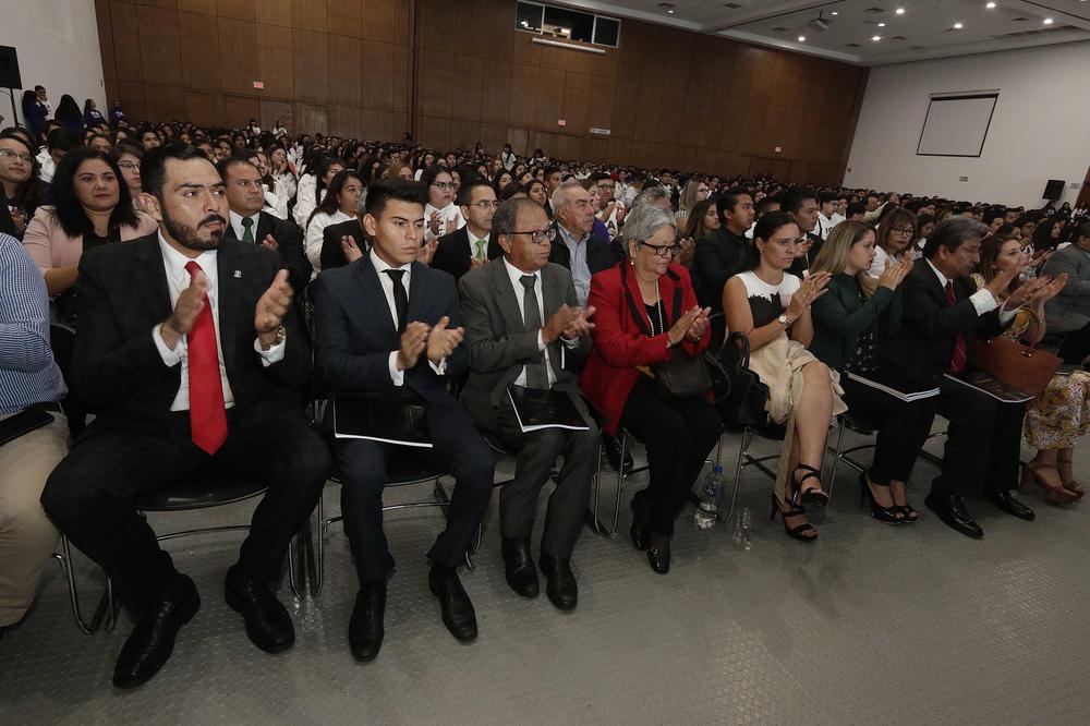 1er Informe M.A Yazmin Directora de FCA Saltillo 12