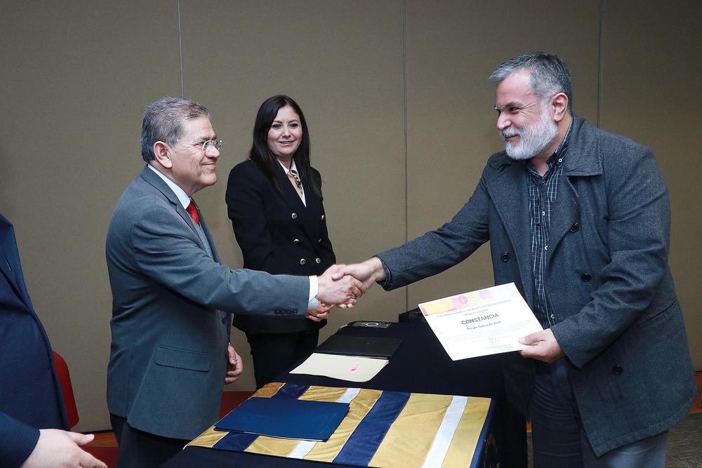 Recibe la UAdeC Certificacion como Instit ución Promotora de la Transparencia 6
