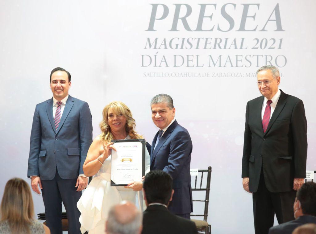 003 RECONOCE MARS A MAESTROS COMO FUENTE DEL DESARROLLO DE COAHUILA