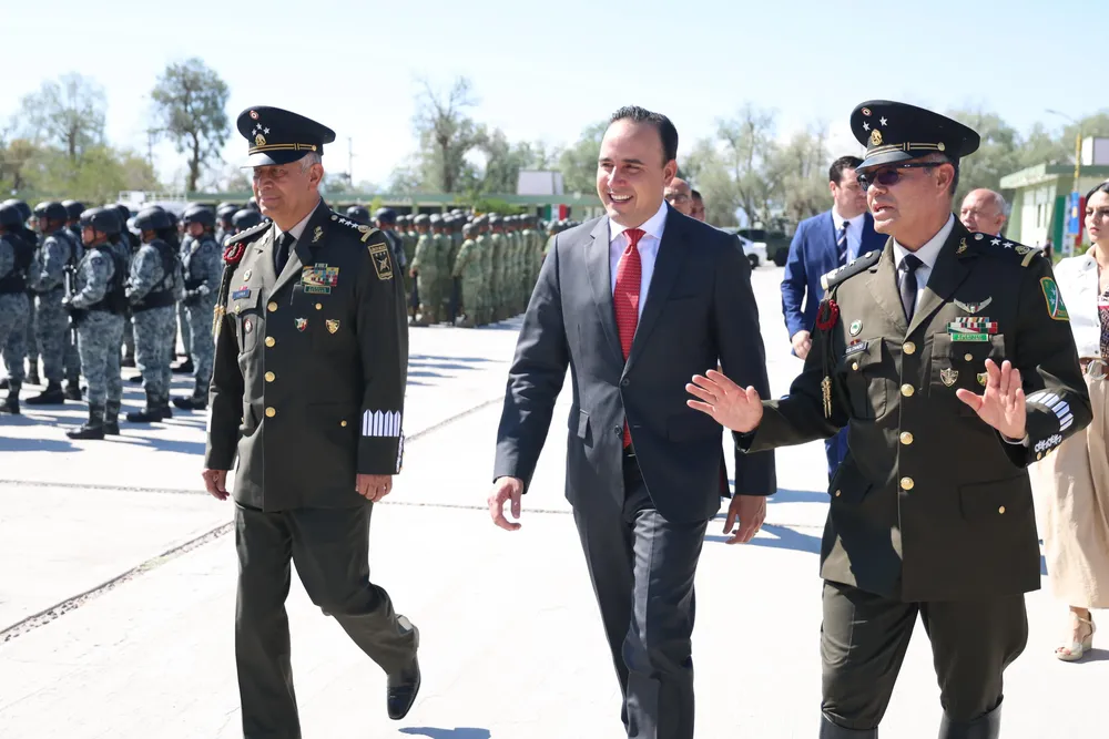 001 SEGUIREMOS TRABAJANDO CON MUCHA FUER ZA CON EL EJÉRCITO MEXICANO- MANOLO