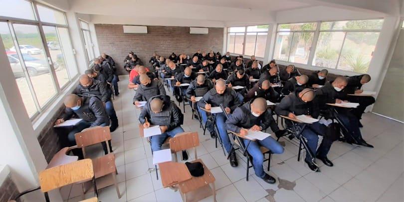 001 CAPACITA INSTITUTO COAHUILENSE DE LAS MU JERES A ASPIRANTES A LA POLICÍA ESTATAL