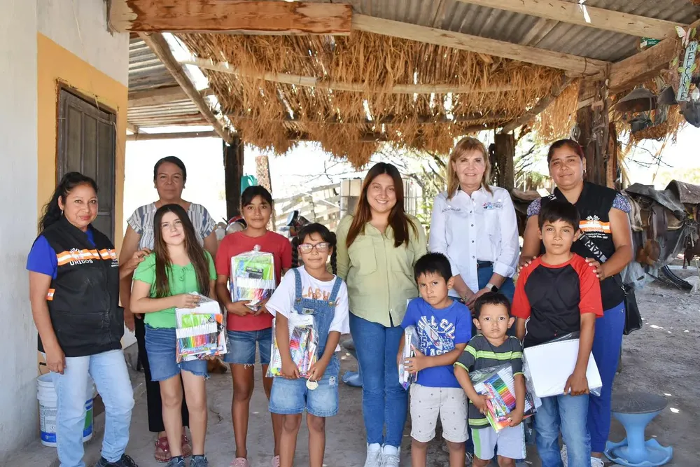 IMPULSA VÍCTOR LEIJA EDUCACIÓN Y CULTURA EN COMUNIDADES RURALES DE CUATRO CIÉNEGAS (2)
