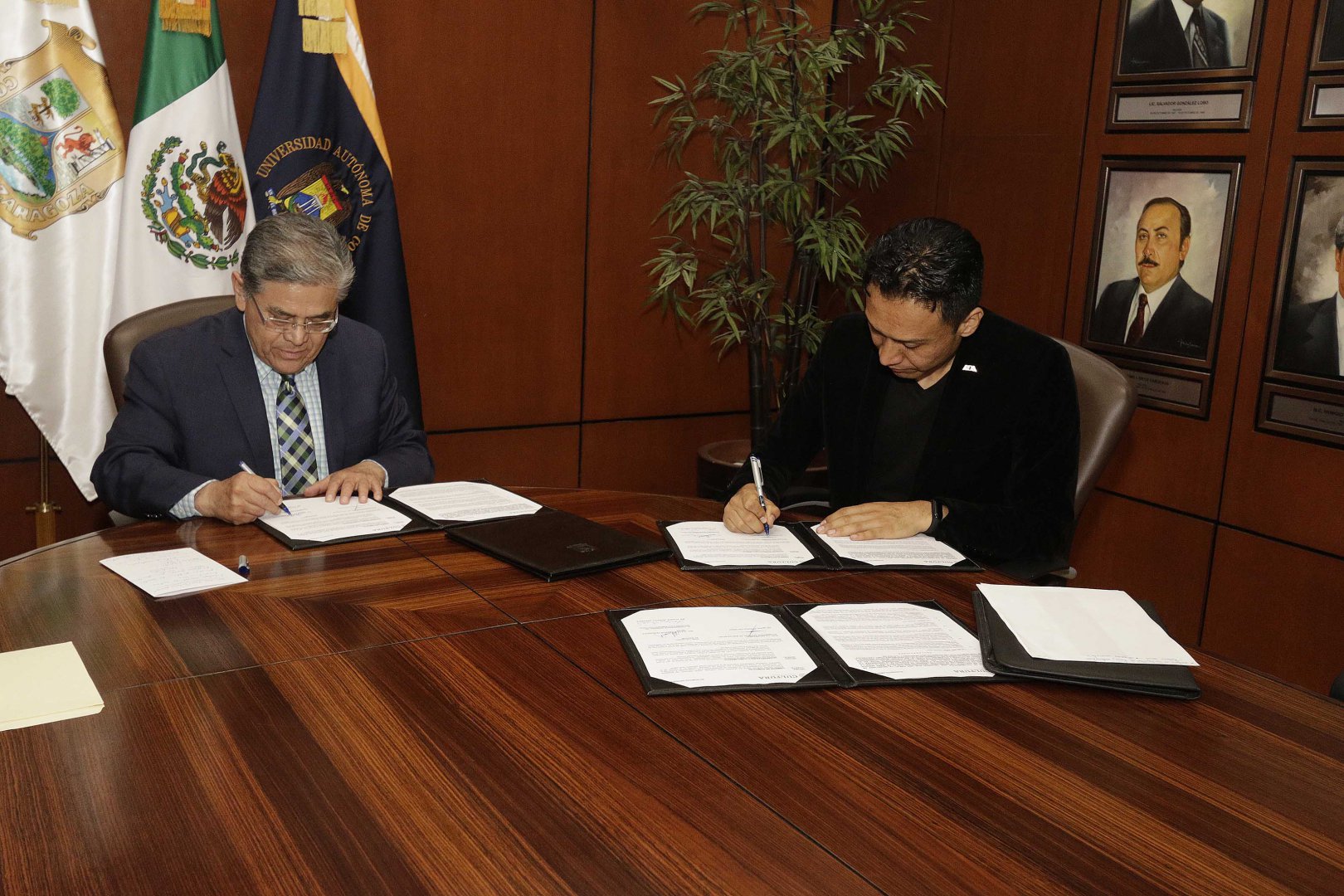 phoca_thumb_l_firma de convenio con la coordinacion nacional de bibliotecas 8
