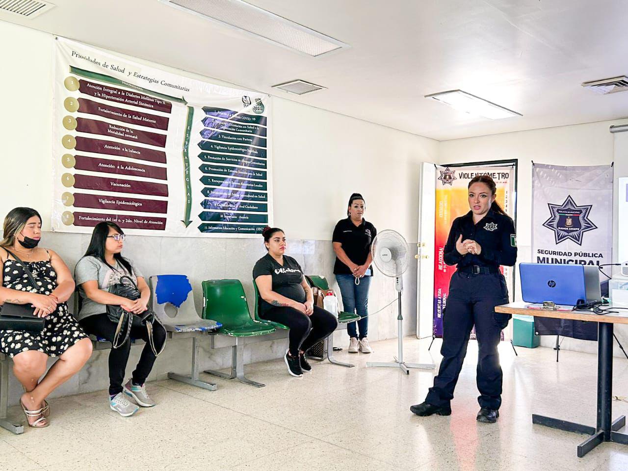 Policias-de-Ramos-Arizpe-concientizan-sobre-la-violencia-contra-las-mujeres-entre-derechohabientes-del-IMSS4
