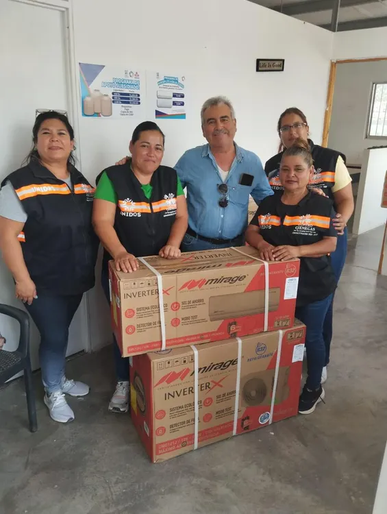 ENTREGA GOBIERNO MUNICIPAL Y UNIDOS MINISPL ITS A BAJO COSTO EN CUATRO CIÉNEGAS (1)