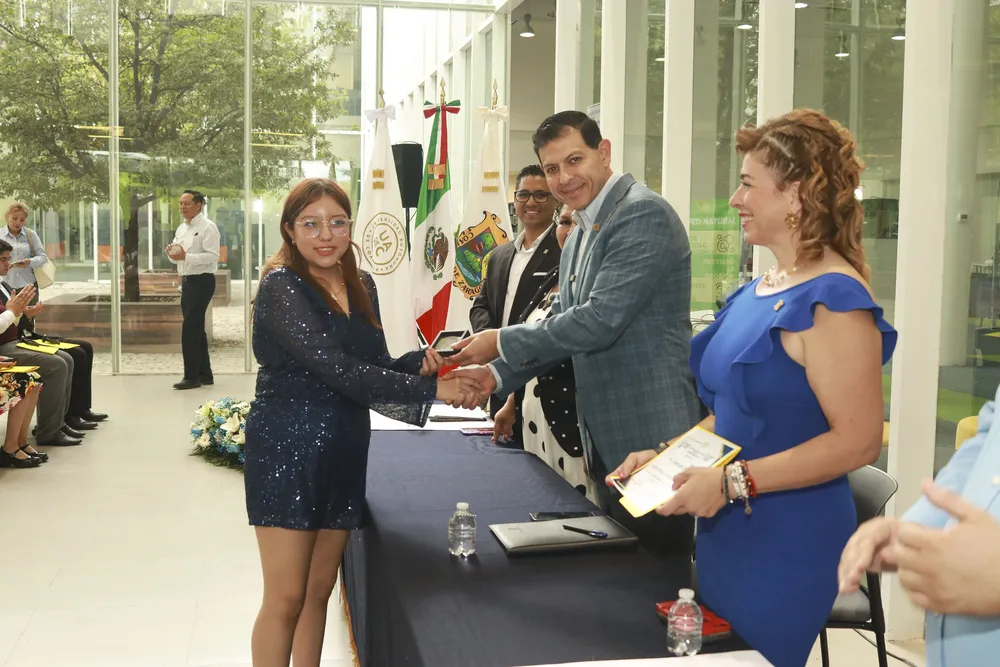 Presea a la Excelencia Lobos-4