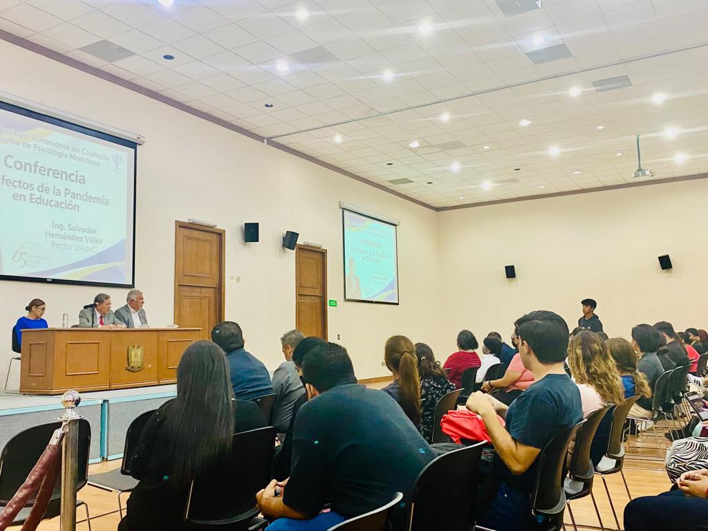 Conferencia los Efectos de la  Pandemia en la Educación 2