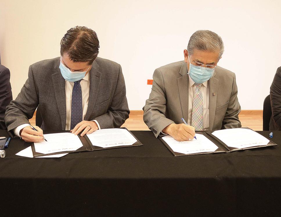 Firma de Convenio UAdeC-SEVOT 3