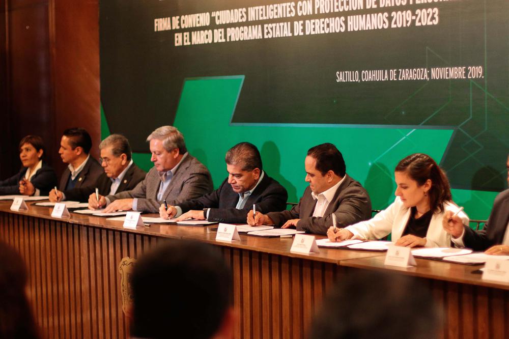 Firma de Convenio Ciudades Inteligentes con Proteccion de Datos Personales 4