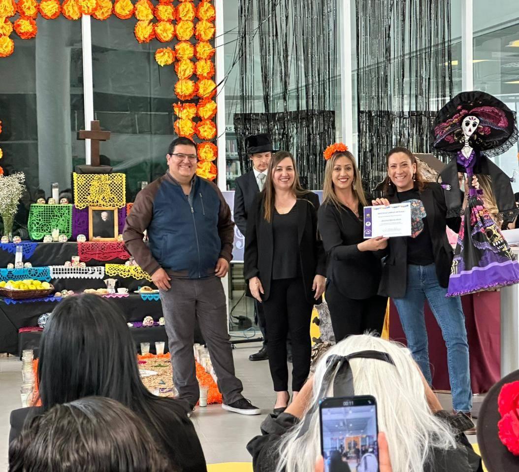 Taller de elaboración de Catrinas de Cartonería 1