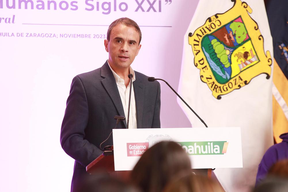 Inaguración de el Edificio de la AIDH 8