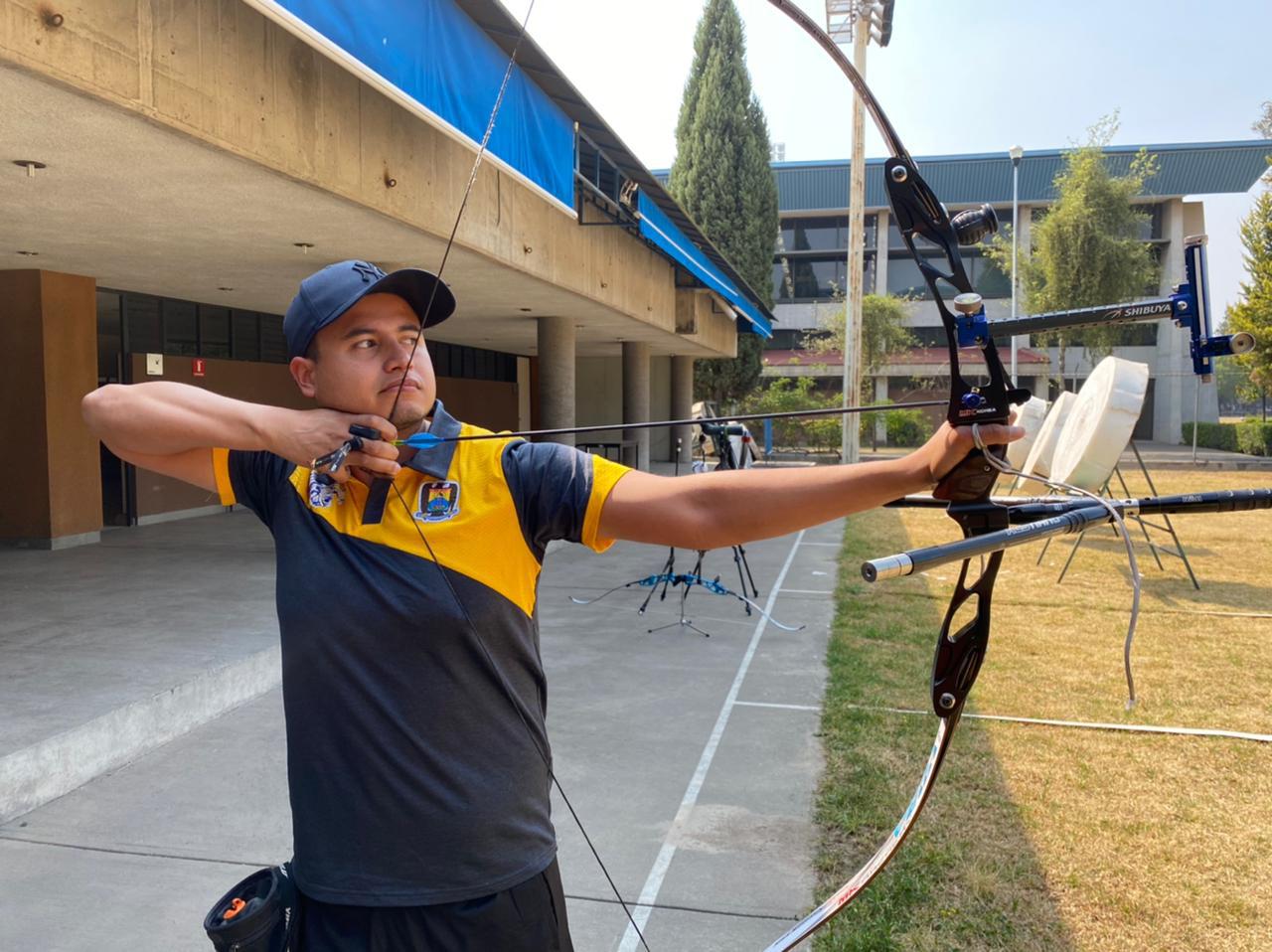 Egresado de la UAdeC es Seleccio nado Nacional de Tiro con Arco para las Eliminatorias de los Jue gos Olimpicos de Tokio 2021 1