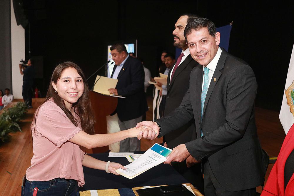 Entrega de Reconocimientos Resultados EGEL US 5