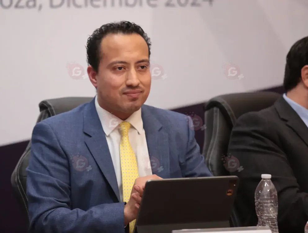 002 EN COAHUILA SE TRABAJA PERMANENTEMENTE EN LA REGULARIZACIÓN DE LA TENENCIA DE LA TIERRA