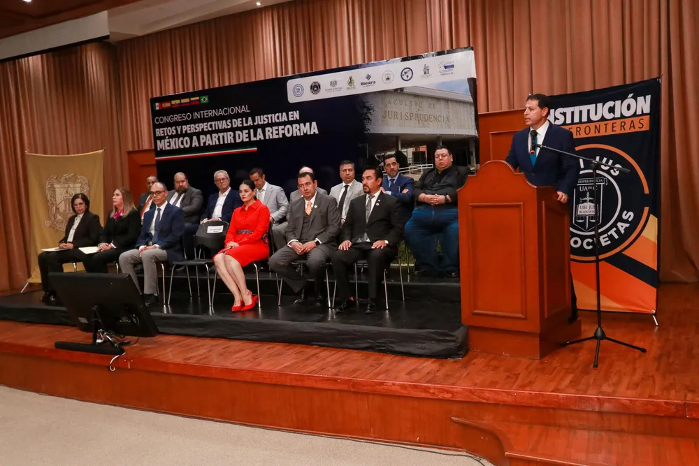 Congreso Internacional Retos y Perspe ctivas de la Justicia en México-9