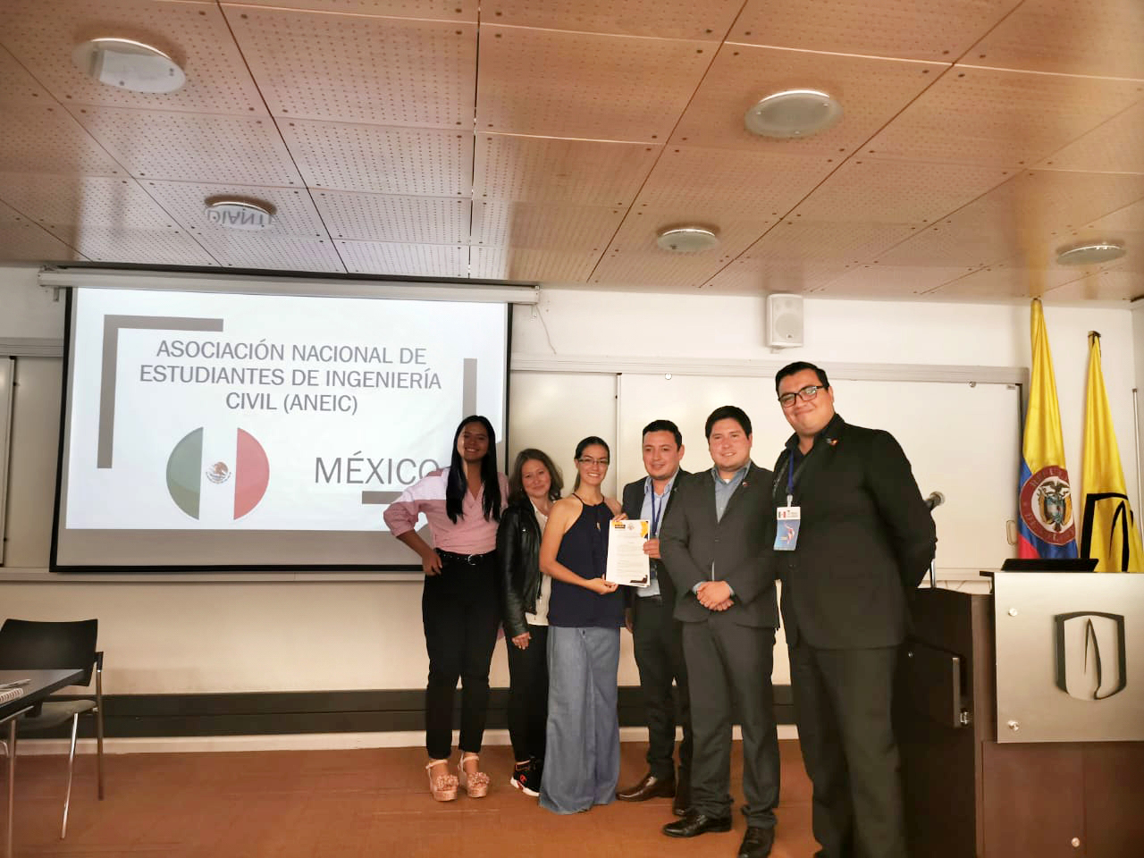Estudiantes de la Facultad de Ingenie ría Civil Asisten al COLEIC 2019 3