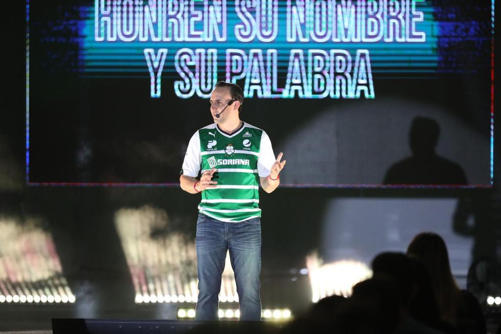 003 LLEGA EL PROGRAMA DE LIDERAZGO JUVENIL 300 A LA LAGUNA