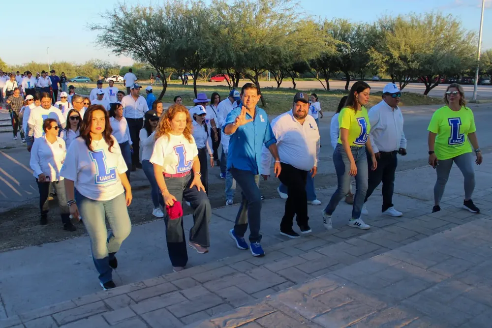 Desfile de Bienvenida 14