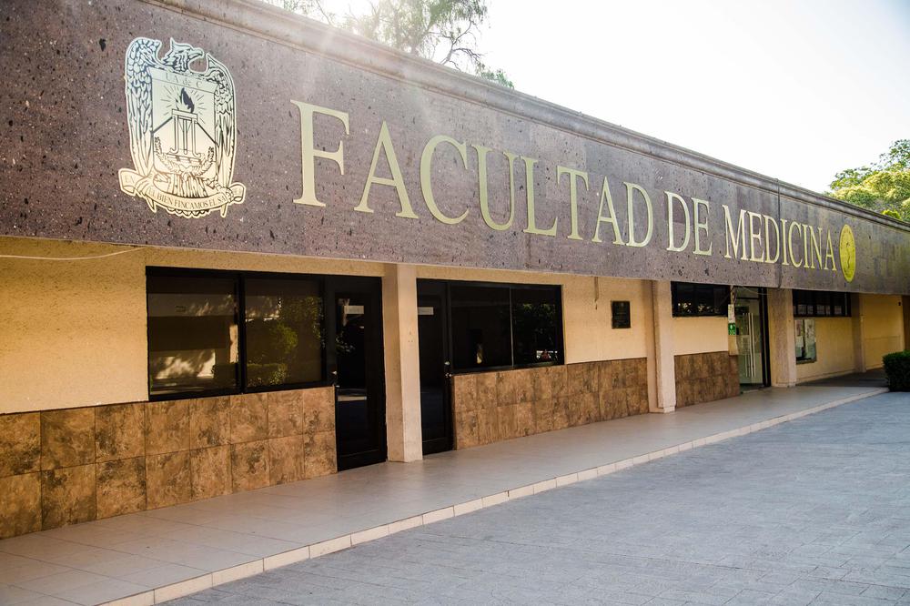 Destacan Estudiantes de Medicina de UAdeC en el Examen Nacional para Aspirantes a Residencias Médicas 1