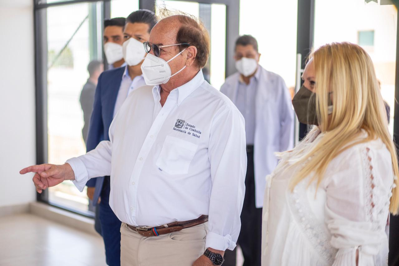 001 ARRANCA COAHUILA VACUNACIO?N ES TATAL A PERSONAL MÉDICO PRIVADO