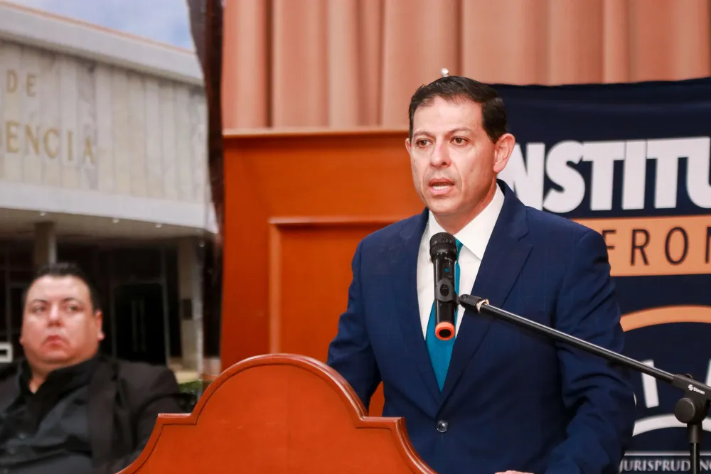 Congreso Internacional Retos y Perspe ctivas de la Justicia en México-8