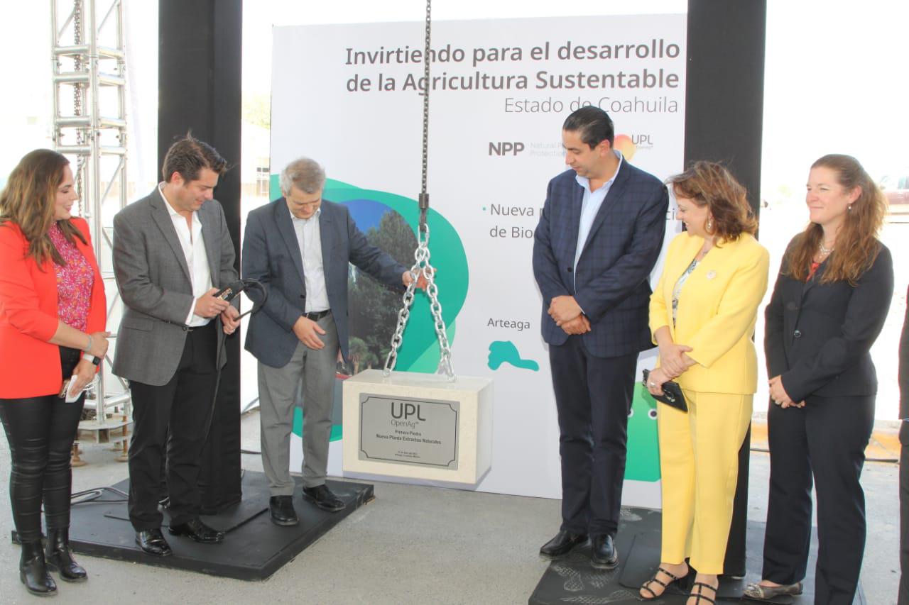004 COAHUILA SE FORTALECE CON INVER SIONES Y GENERACIÓN DE EMPLEOS