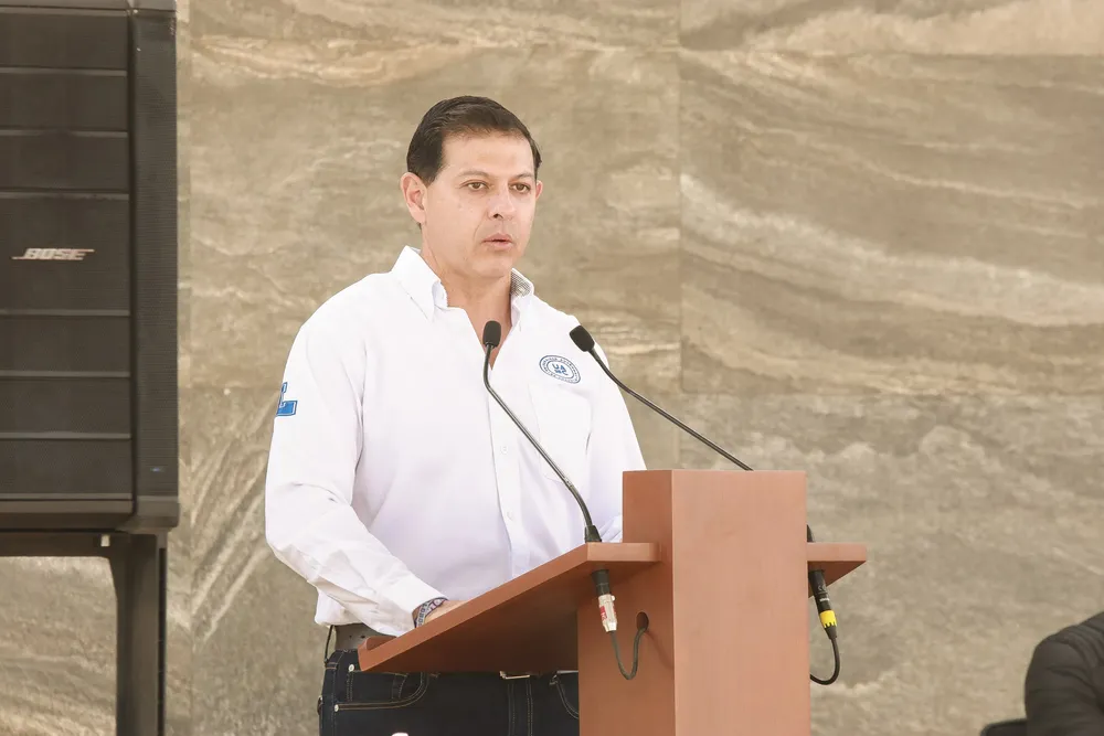 Inauguración de la Cubierta Bioclimática FCA US-7