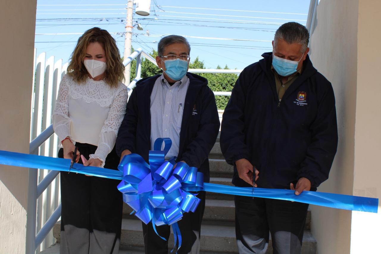 Inaugura Rector Aula de Posgrado en la Escuela d e Licenciatura en Enfermería Unidad Torreón 1