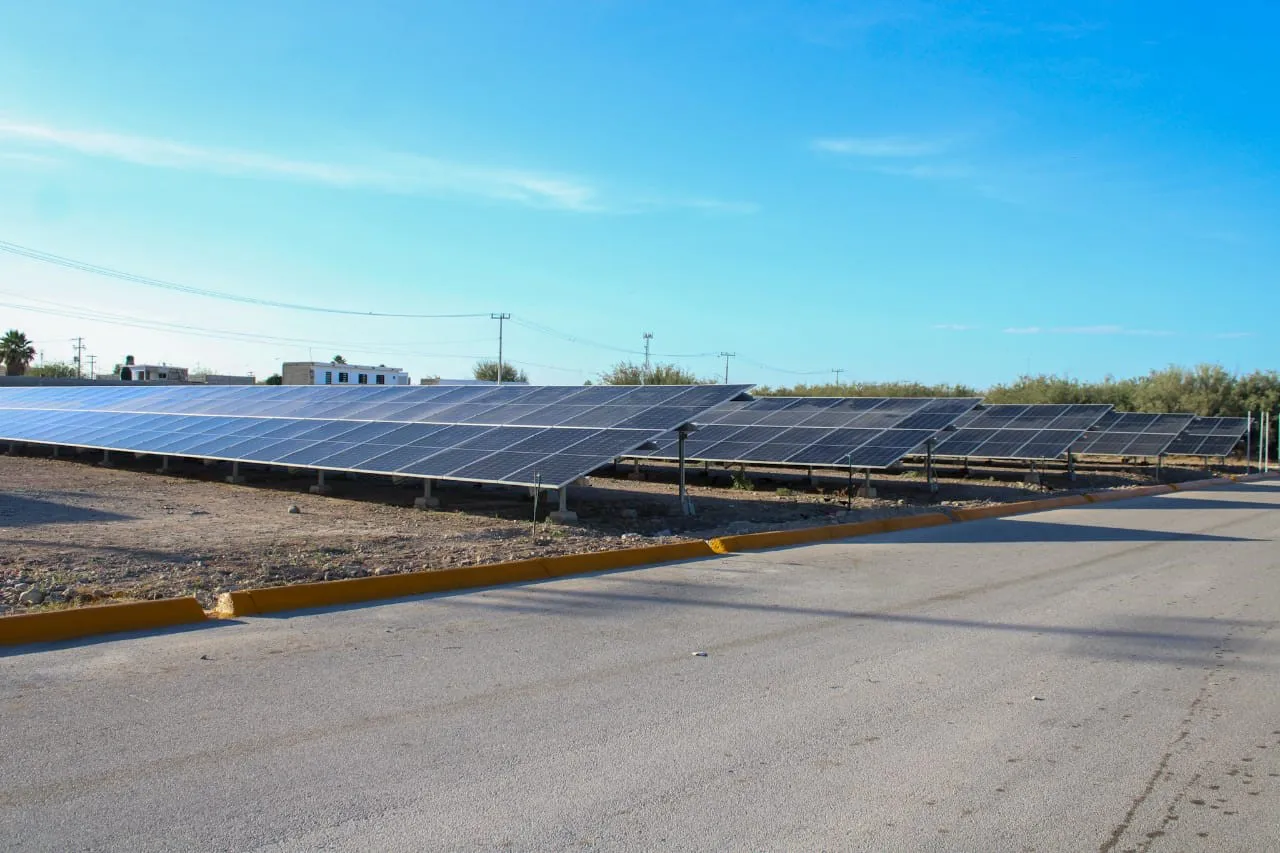 Pavimentación y Paneles Solares 6