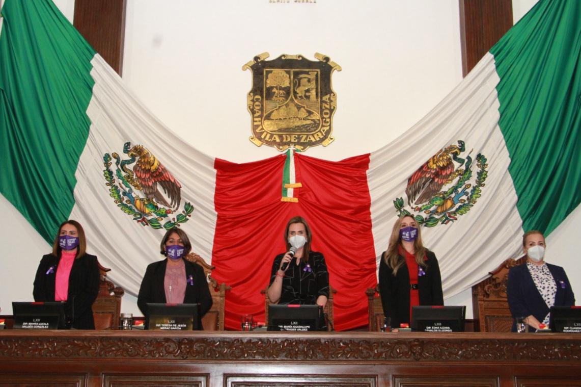 MESA DIRECTIVA MUJERES