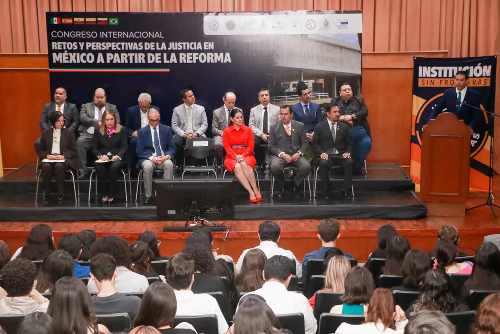 Congreso Internacional Retos y Perspe ctivas de la Justicia en México-10