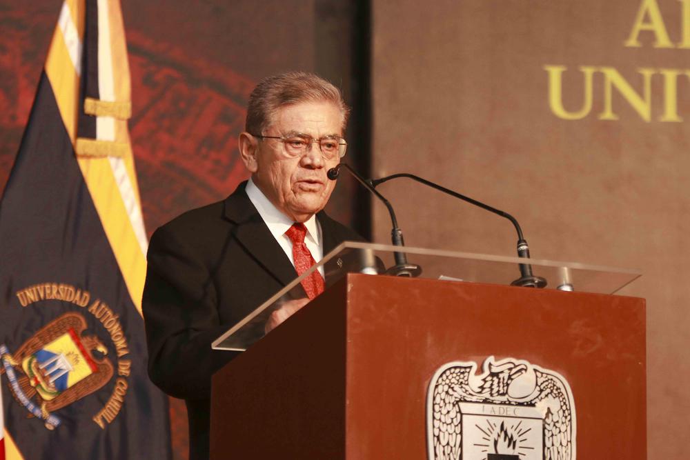 Entrega de Medallas y Reconocimientos a Universitarios Destacados 18