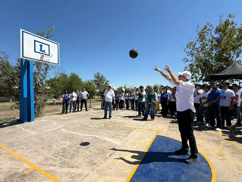 3-Reforestacion y Cancha en el Ins tituto “Adolfo E. Romo Cadena”